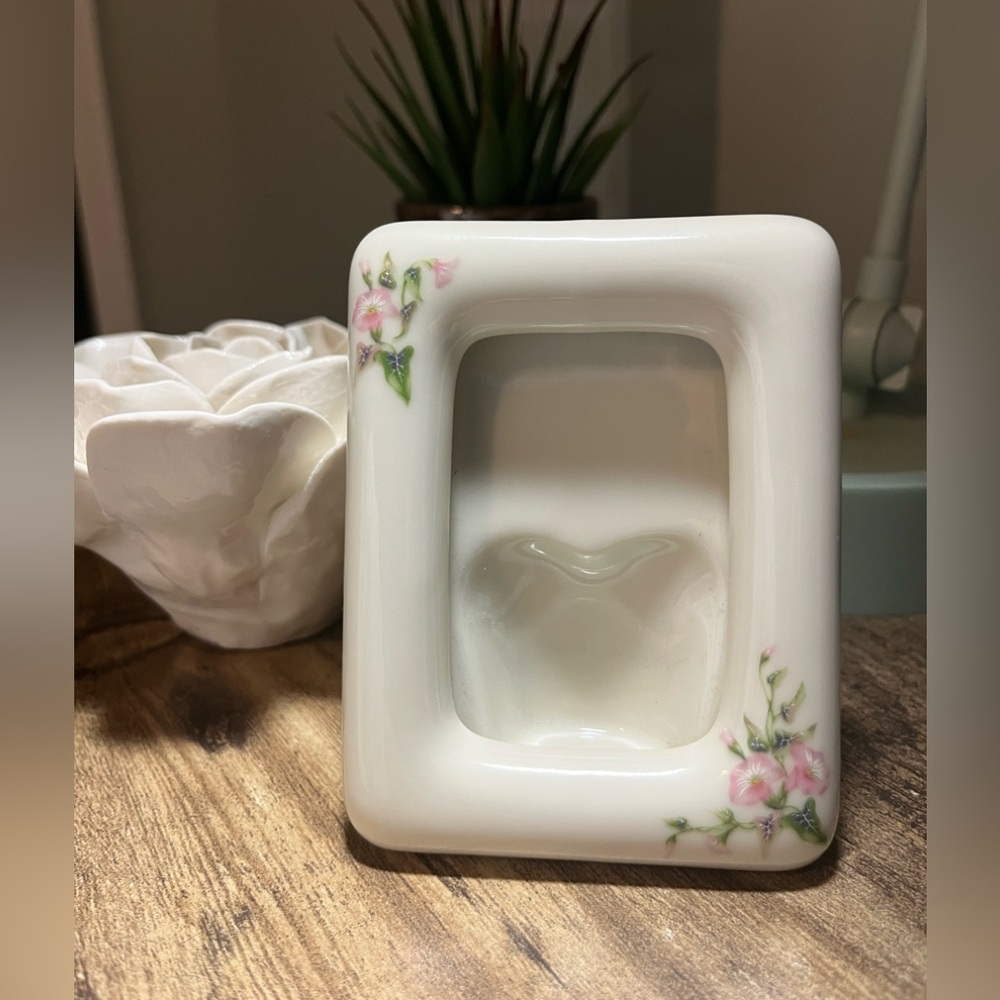 Floral Ceramic photo frame